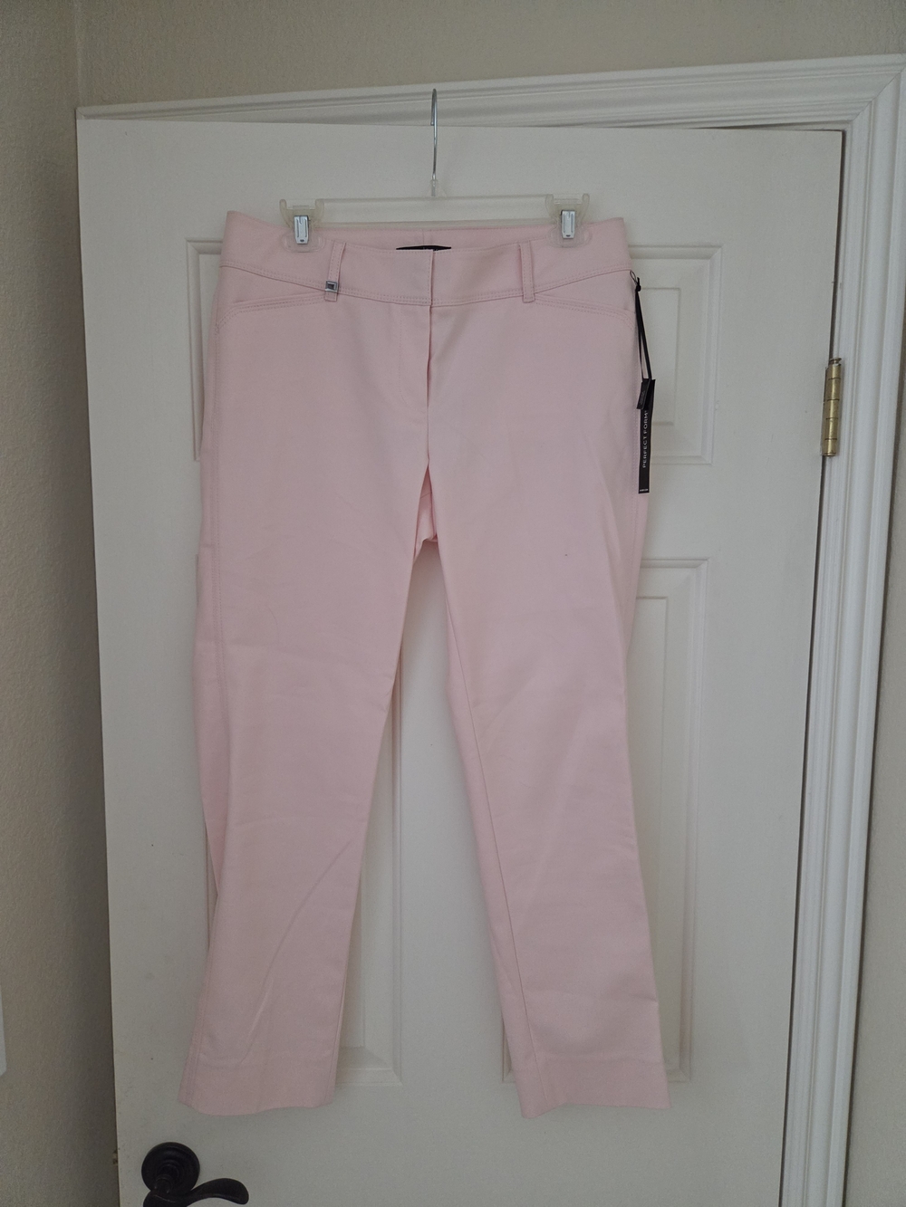 White House Black Market Pale Pink Cropped Straight-Leg Pants